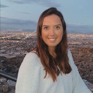 Meet your Posher, Lauren